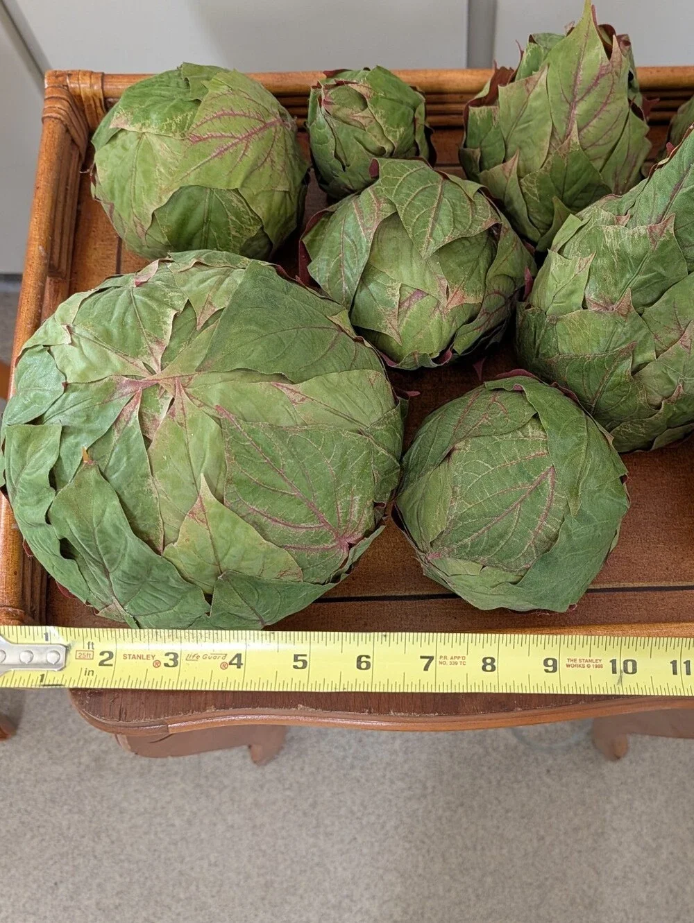 DECORATIVE LEAF BALLS fake lettuce